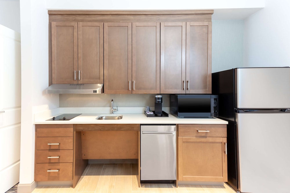 Homewood Suites by Hilton Broomfield Boulder 53/56
