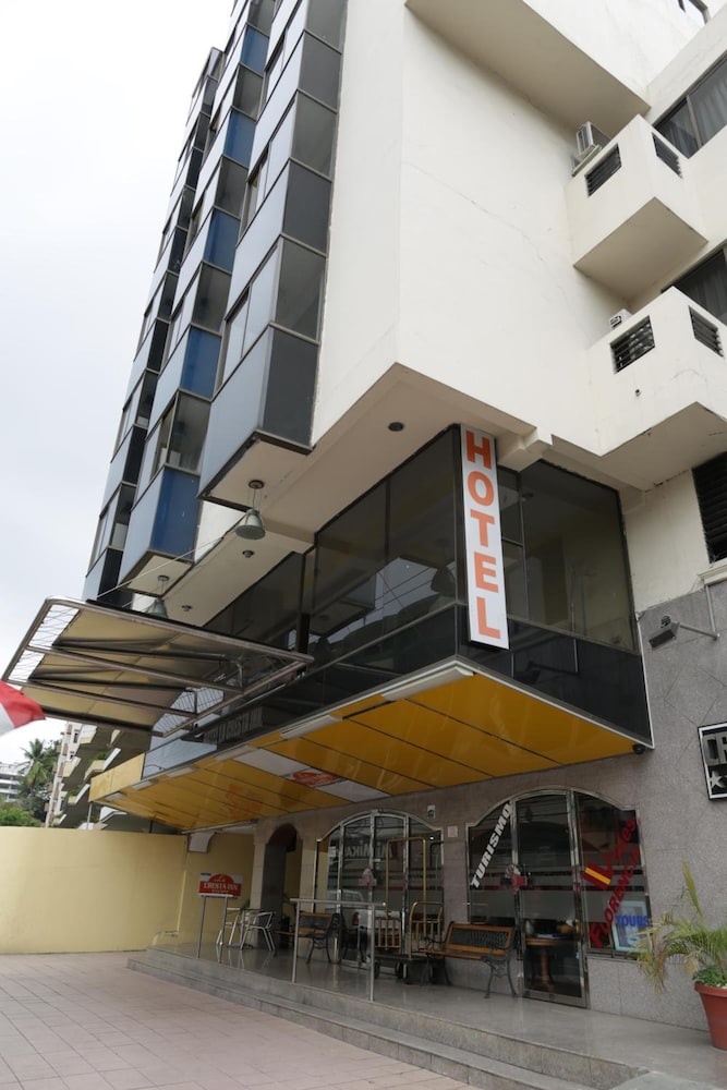 La Cresta Inn Hotel 32/34