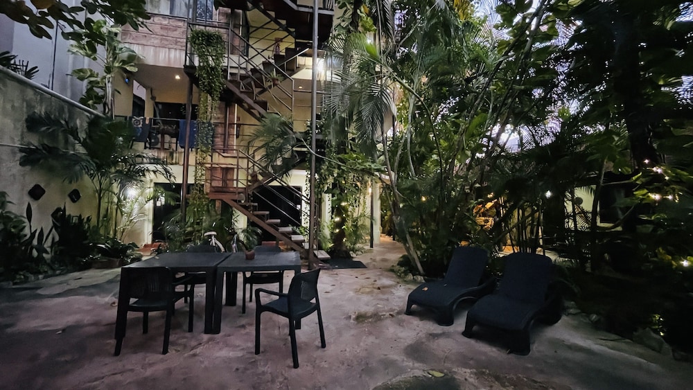 HOTEL PLAYA DEL KARMA 47/54
