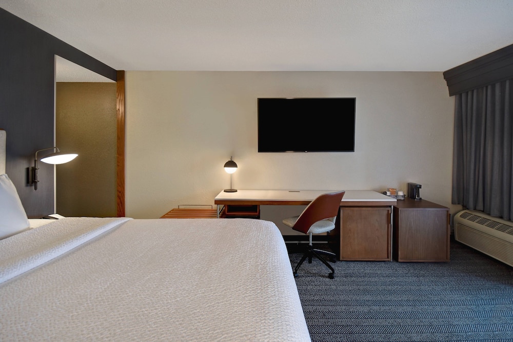 Courtyard by Marriott Cincinnati Airport 12/46