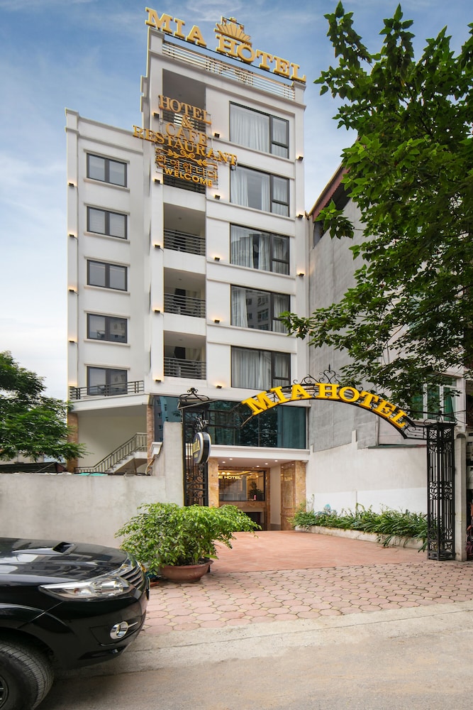 Mia Hotel 33/39