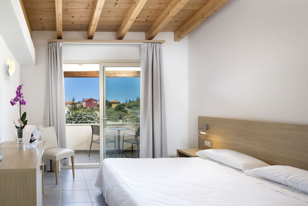Hotel San Teodoro 22/68