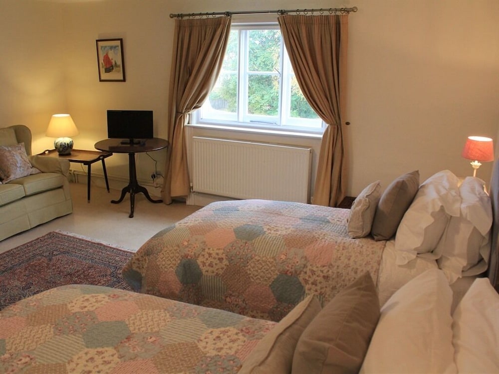 Church Farmhouse B & B 14/34