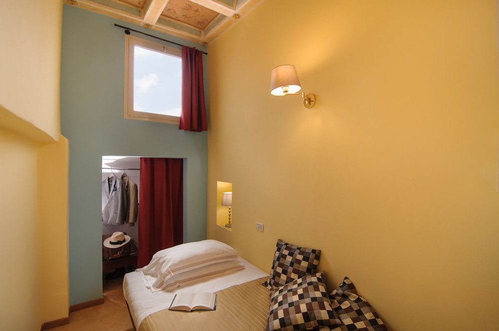 Hotel Cardinal of Florence 36/54