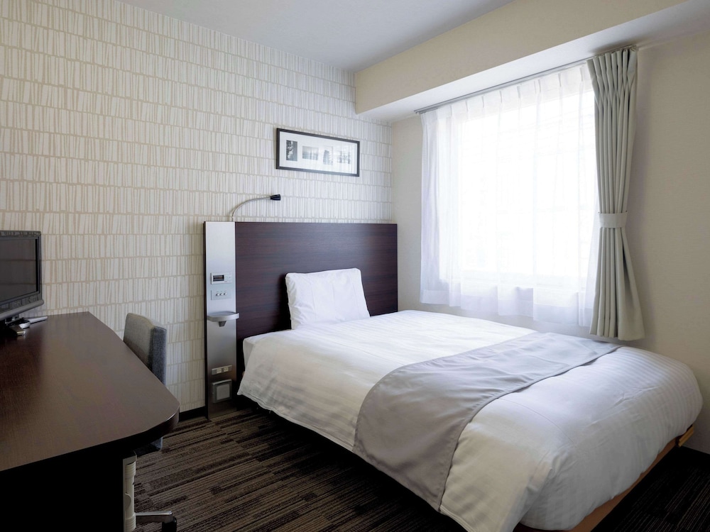 ROOM, DOUBLE BED