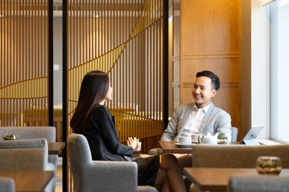 Holiday Inn Hotel Suites Jakarta Gajah Mada 40/77