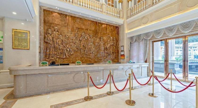 Vienna Hotel (Guangzhou Airport Road Huangshi) 8/60