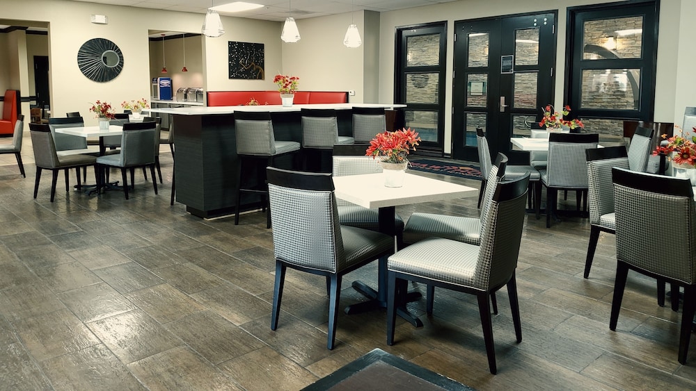 Hawthorn Suites by Wyndham Lubbock 70/92