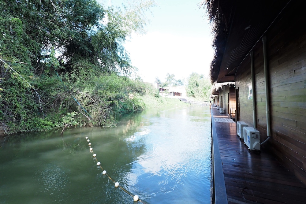 The River Life Resort 31/67