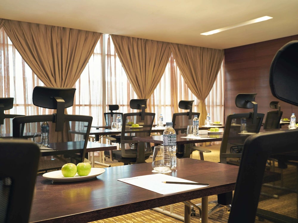 Movenpick Hotel & Convention Centre KLIA 39/63