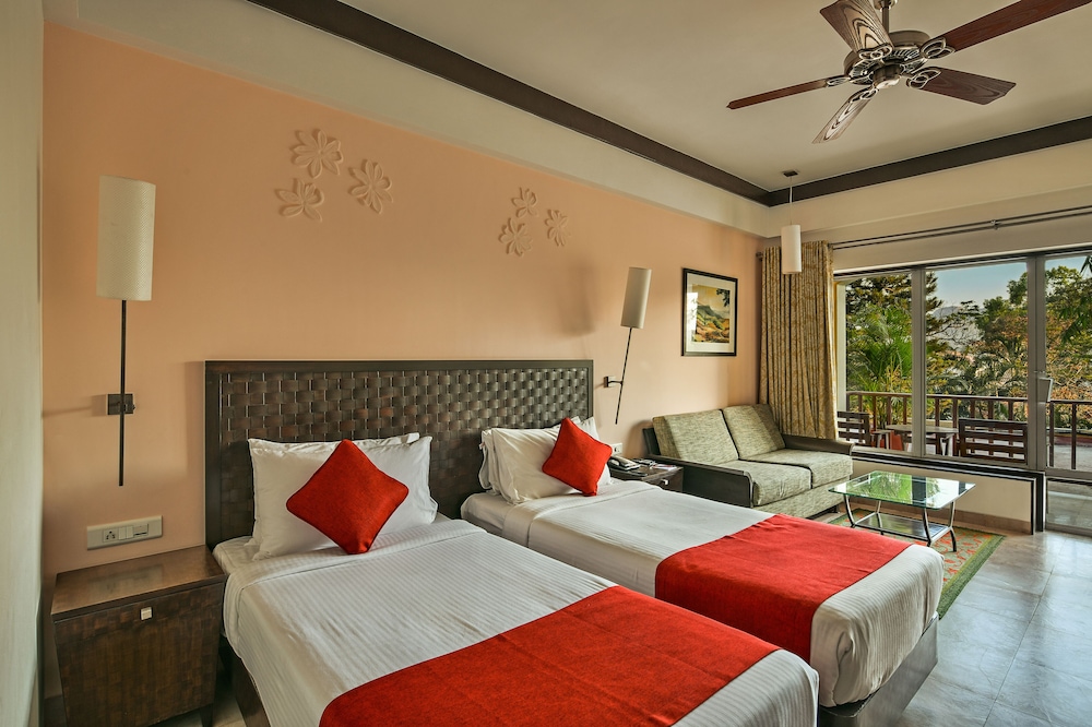DELUXE, TWIN BEDS