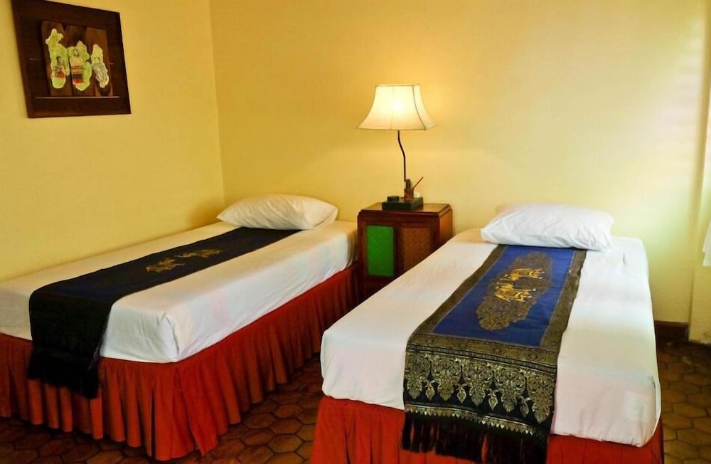 Golden Triangle Palace 23/60