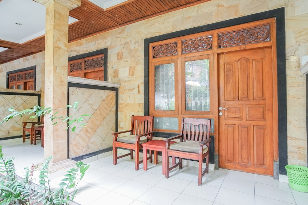 Mahendra Beach Inn 9/41