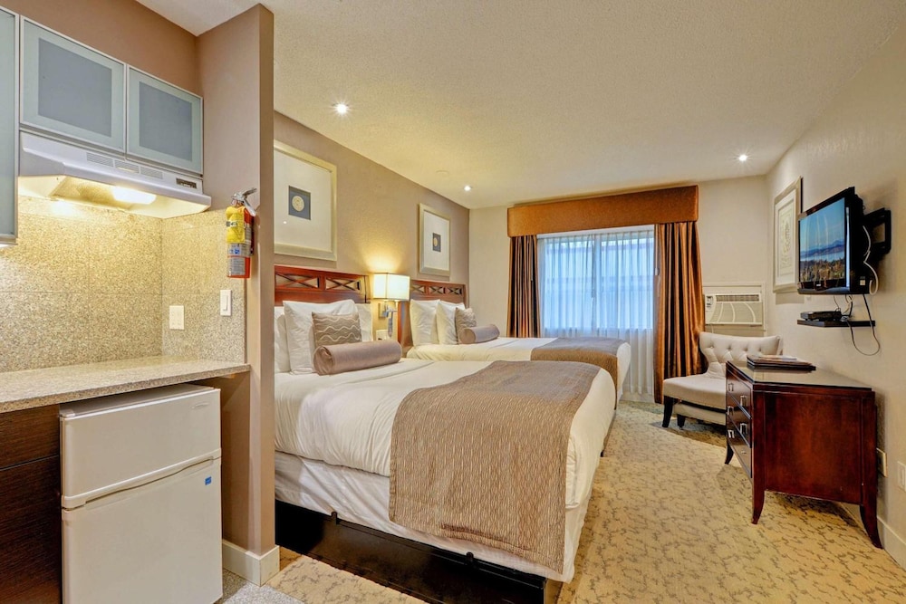 Red Lion Inn & Suites 29/69