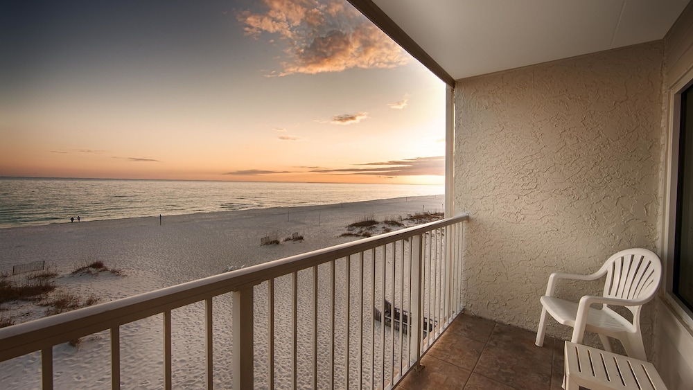 Best Western On The Beach 25/37