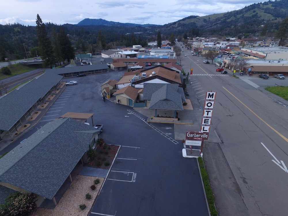 Motel Garberville 44/65