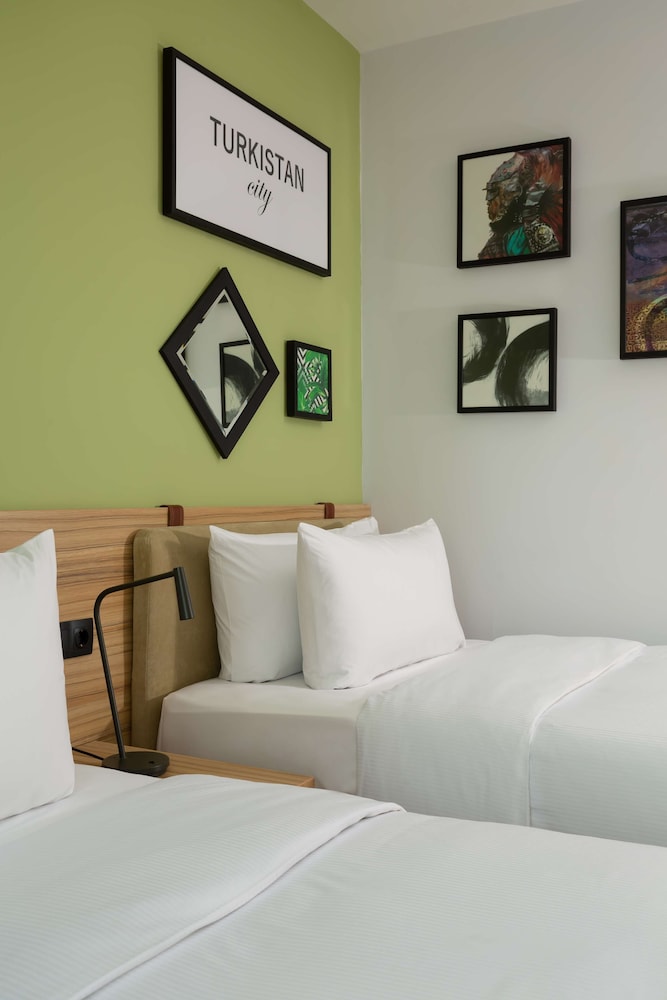 Hampton By Hilton Turkistan 13/44