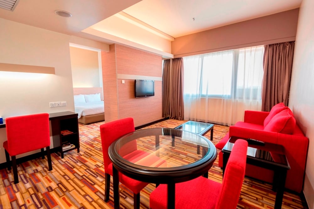 Harbour View Hotel 39/56