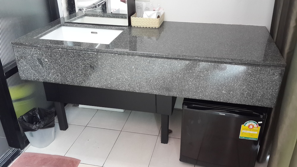 Khun Chaweng Resort 65/66