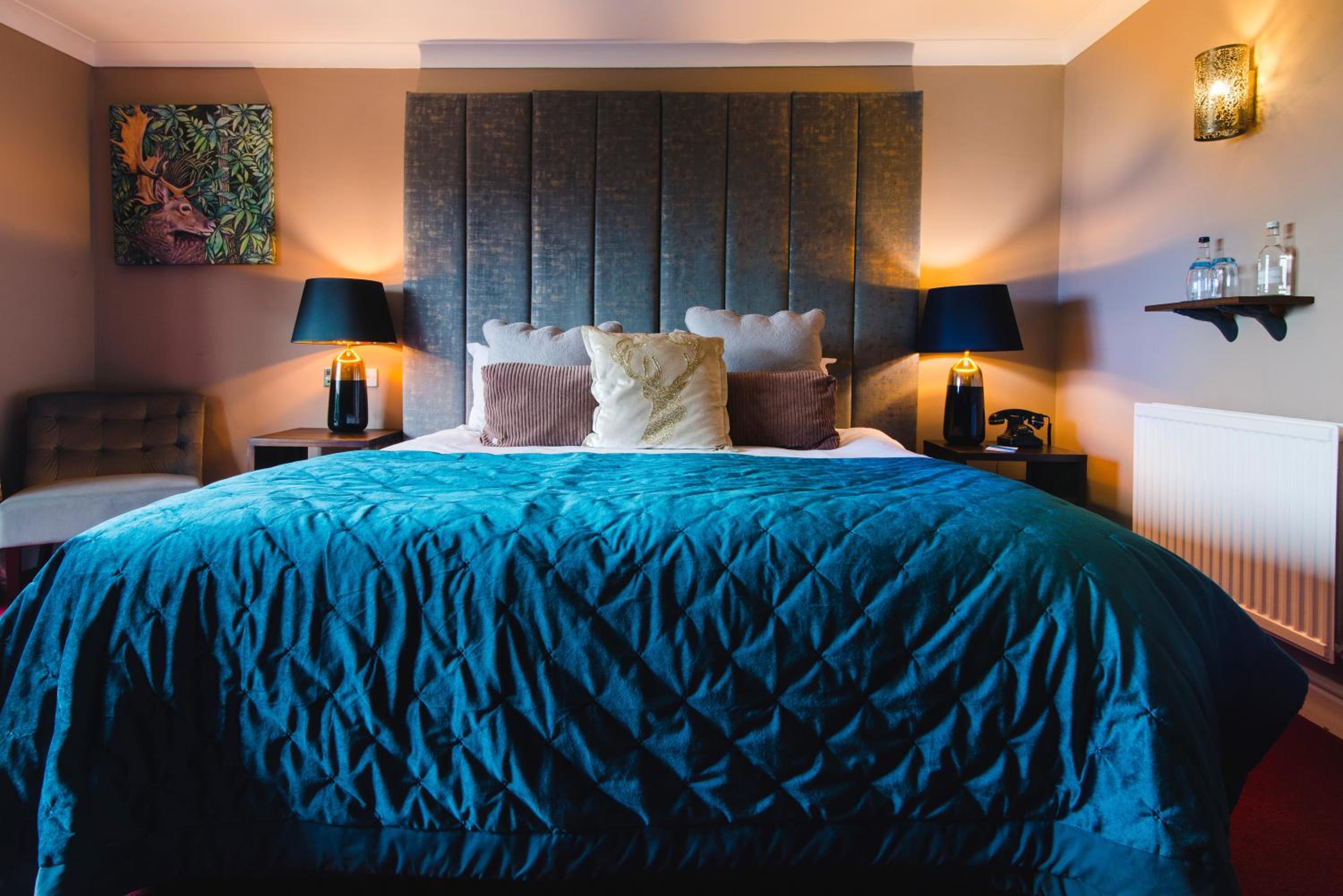 DELUXE, DOUBLE BED, SOFA, BALCONY