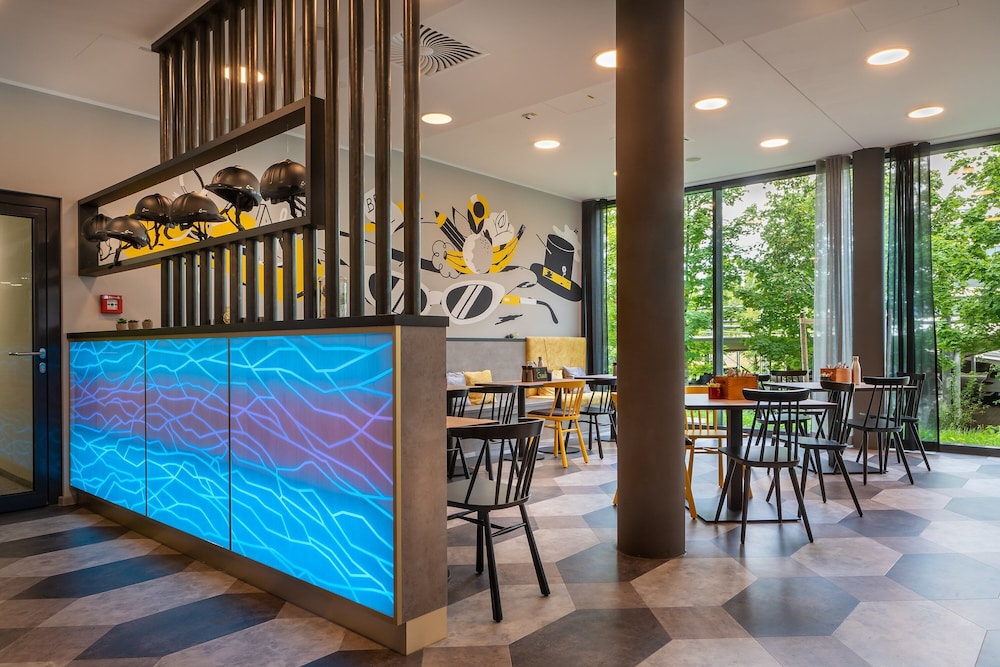 Holiday Inn - the niu, Fury Aschheim Messe, an IHG Hotel 7/68