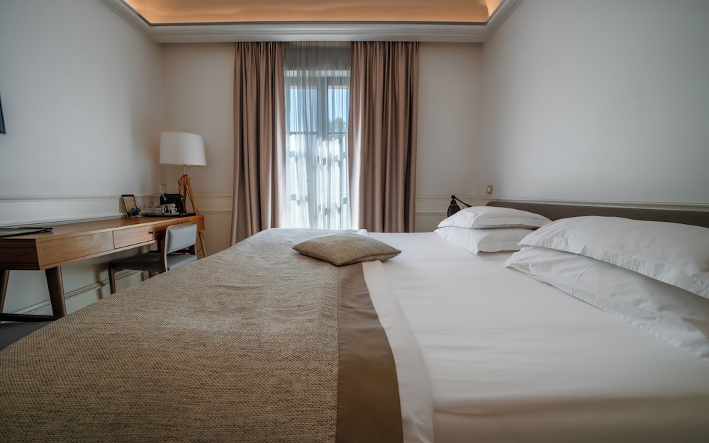 Hotel Majestic 16/50