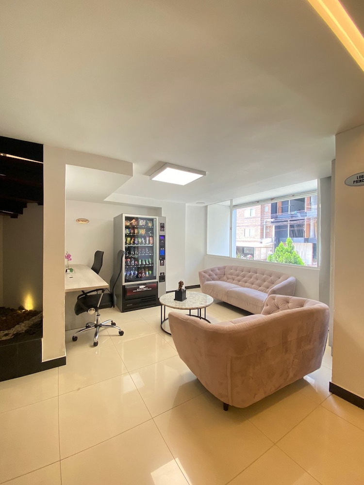 Suite Comfort Hotel 51/65