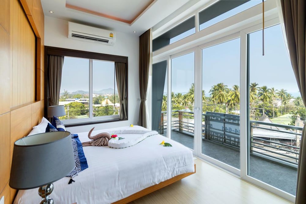 Surisa Seaview Pool Villas 16/38