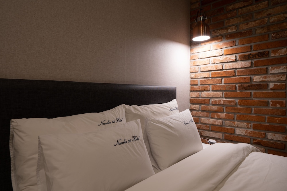 No.25 Hotel 66/75