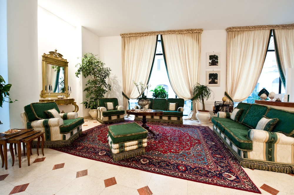 Ostuni Palace 55/67