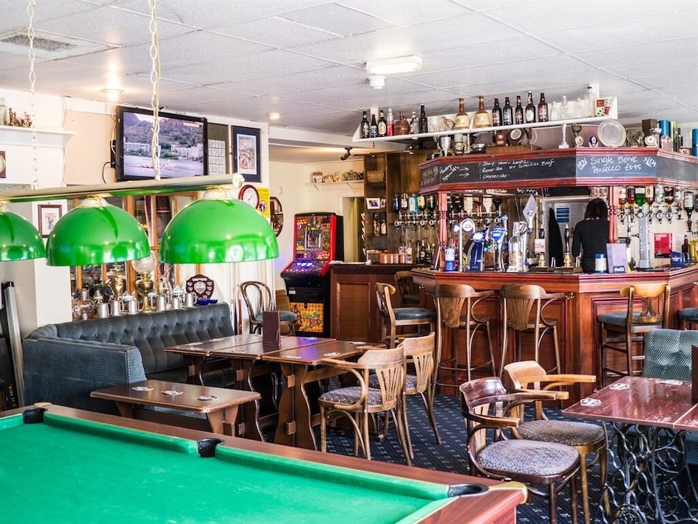 The Golf Tavern 13/15