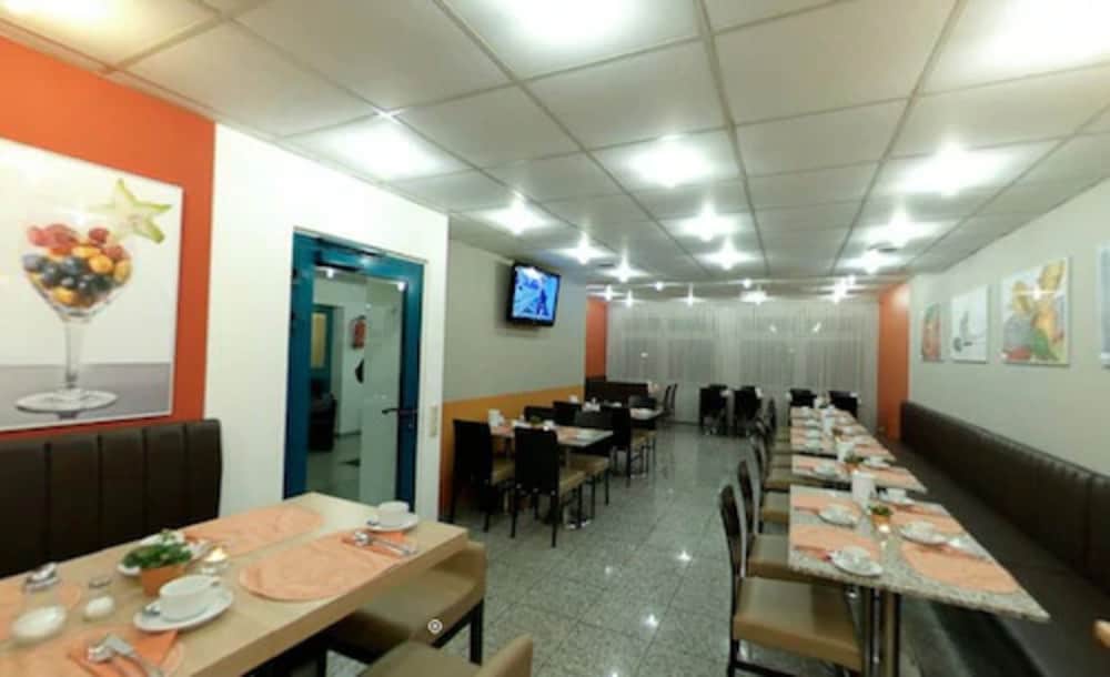 Hotel Christina 37/47
