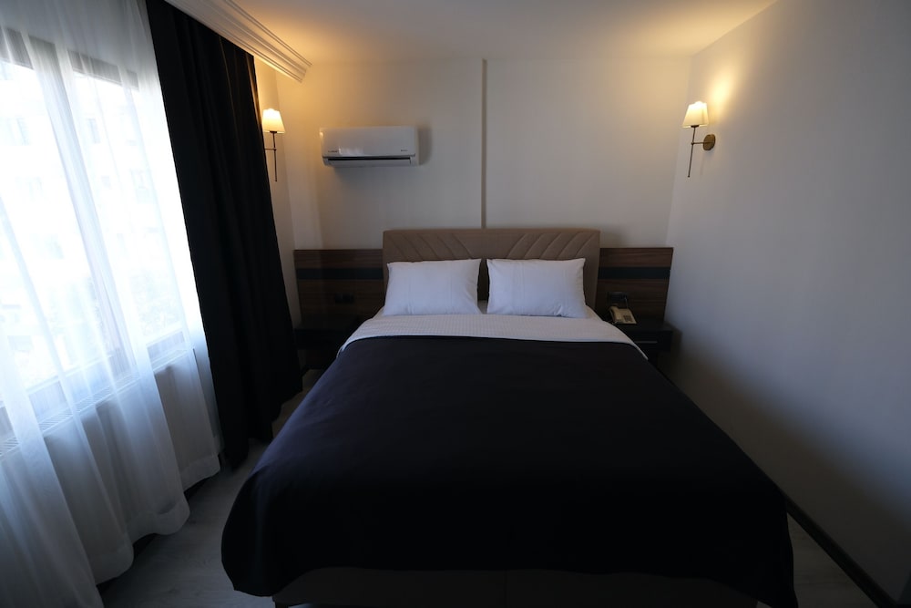 Üstün Otel Alsancak 24/48