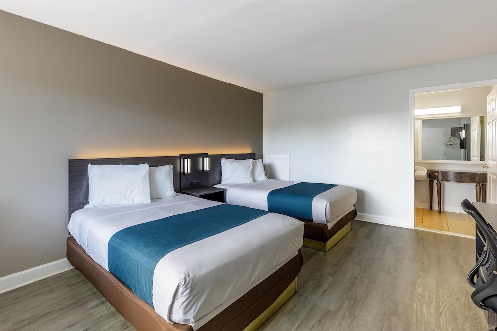 Motel6 Culpeper, VA 20/52