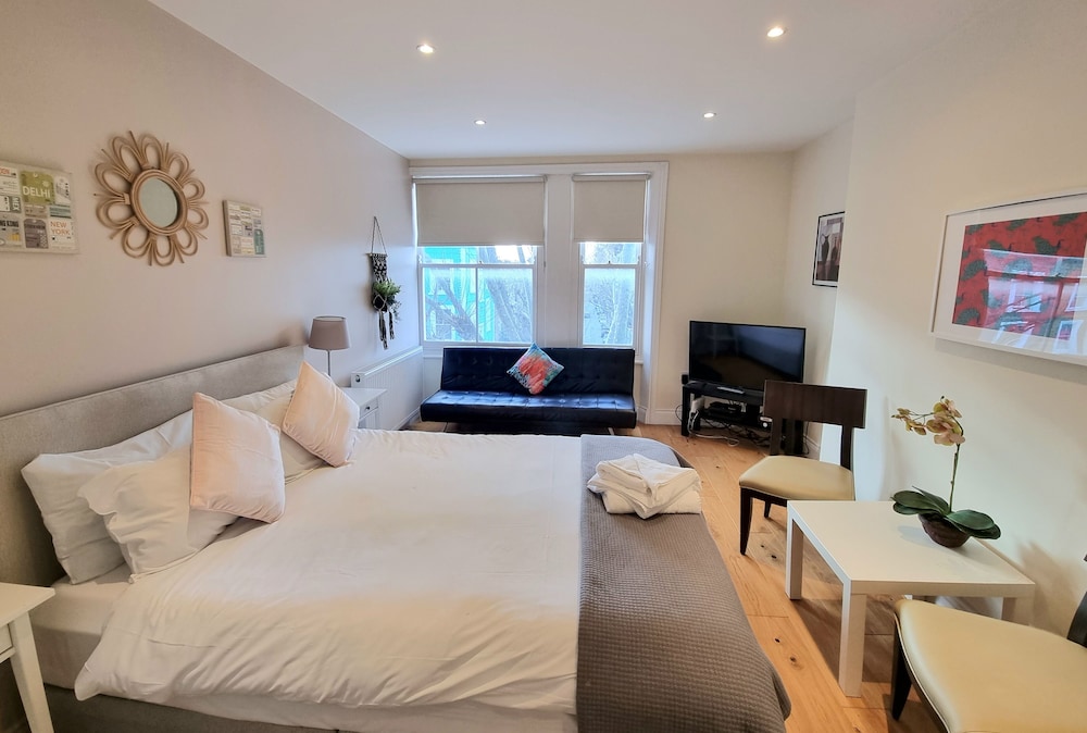 Urban Stay Oxford Gardens Apartments 13/50