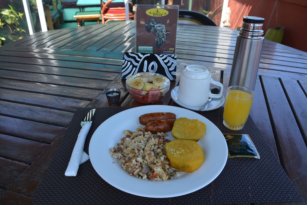 Khweza Bed & Breakfast 35/43
