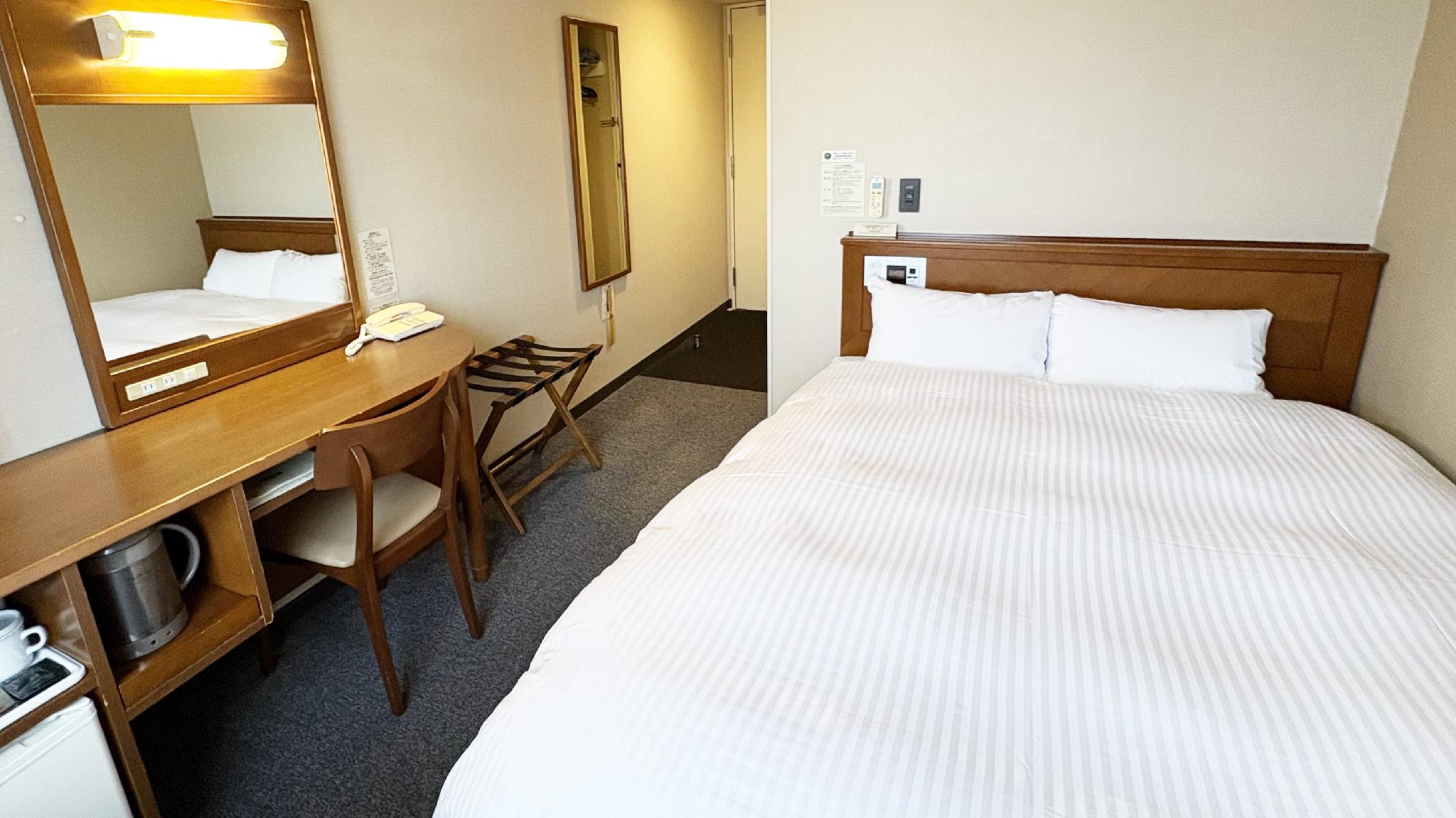 Semi Room, Standard, Semi Double Bed
