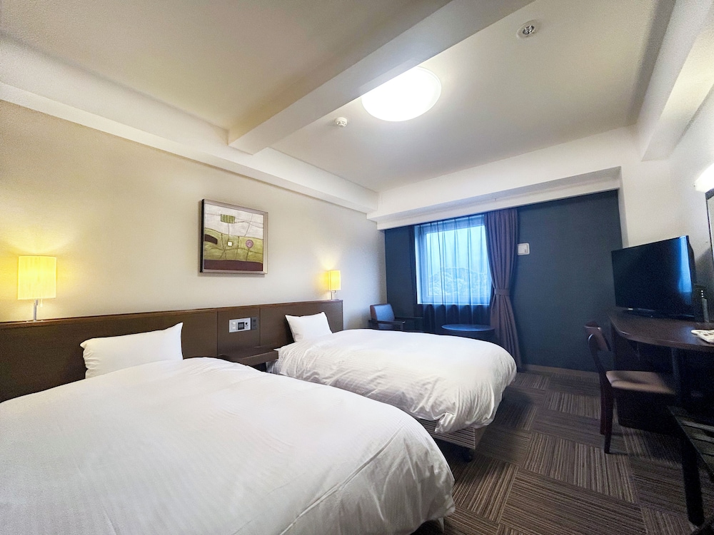 ROOM, TWIN BEDS, SMOKING