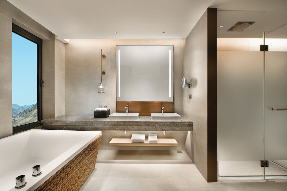 Crowne Plaza Zunhua Hot Spring Town 21/71