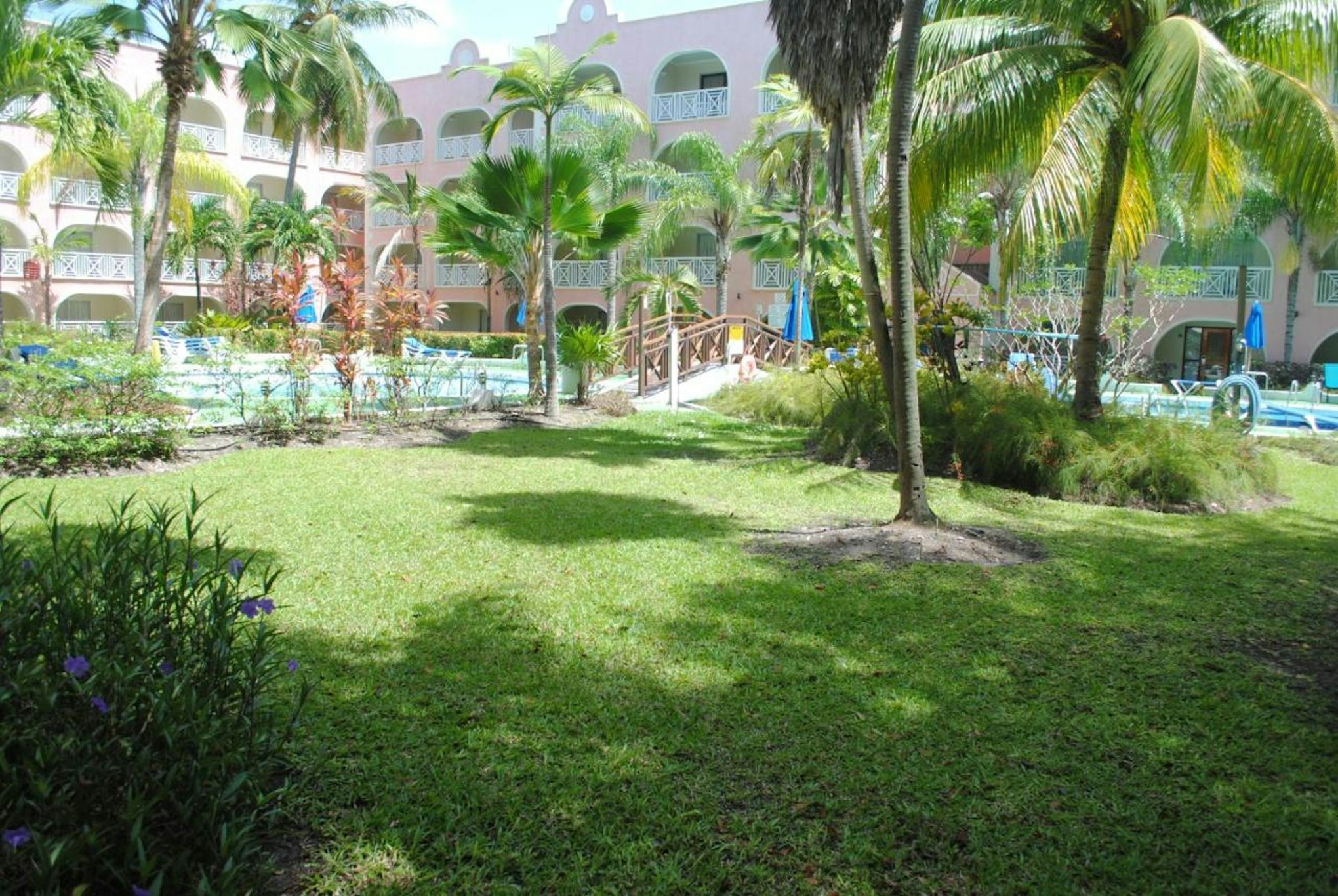Sunbay Hotel 53/63