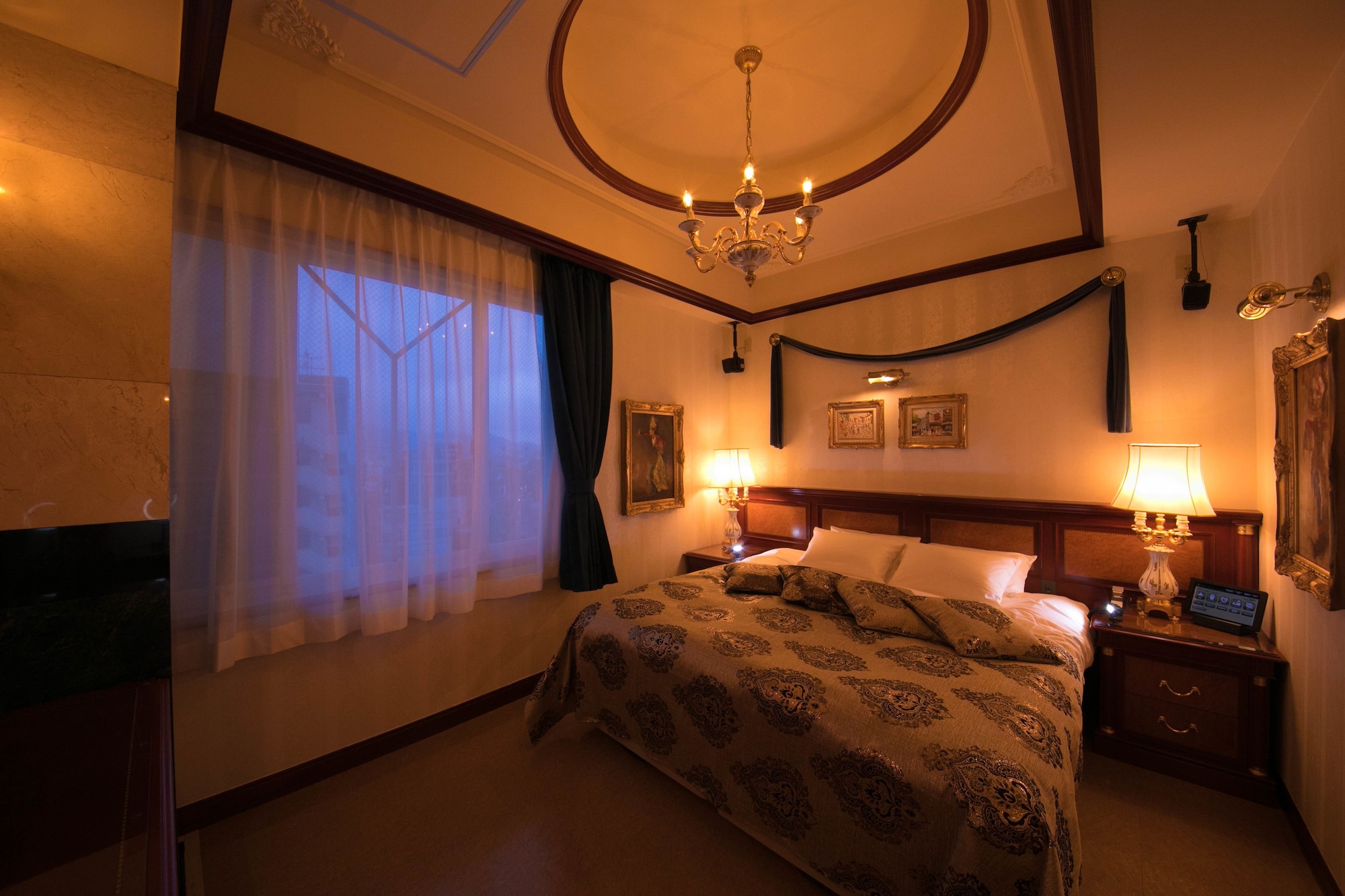 PREMIUM, SUITE, EXTERNAL BATHROOM