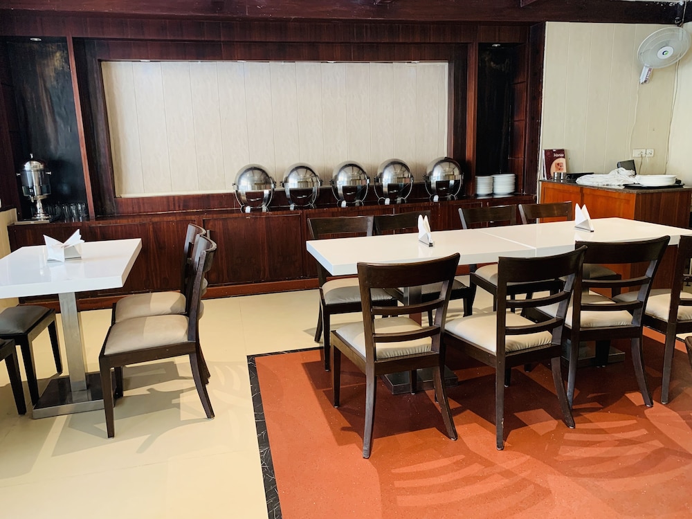 Hotel Bhoomi Residency 22/31