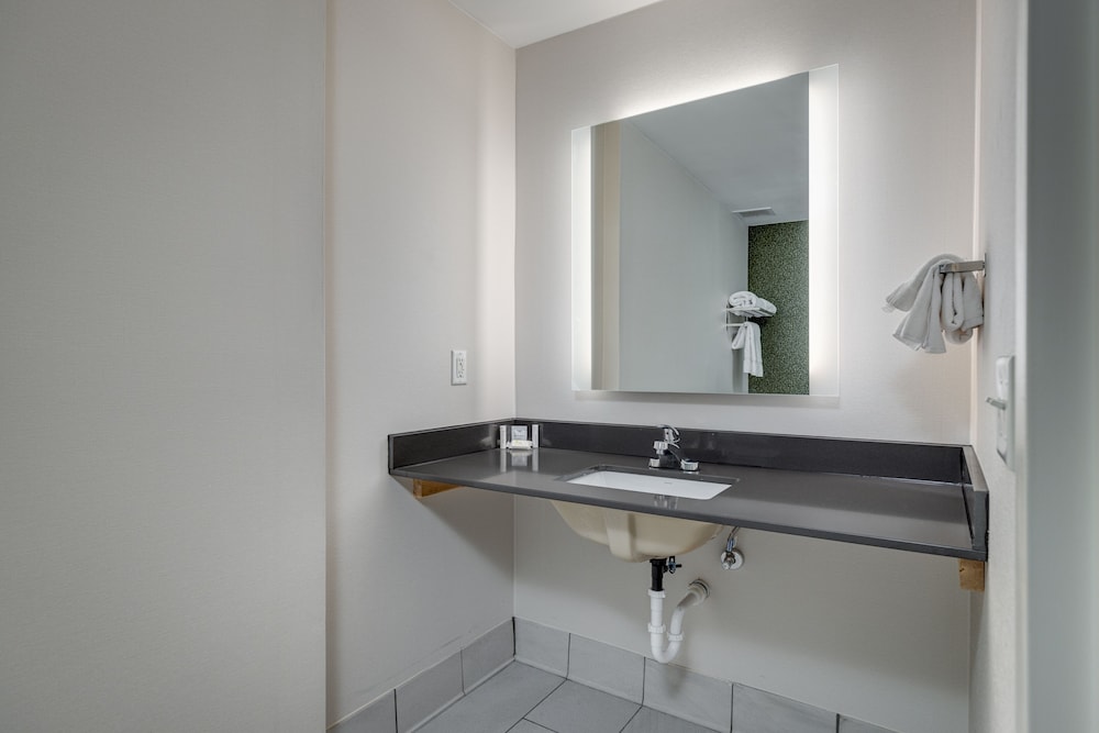 Fairfield Inn And Suites By Marriott Lawton 52/64