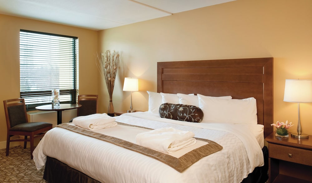 Standard, King Bed