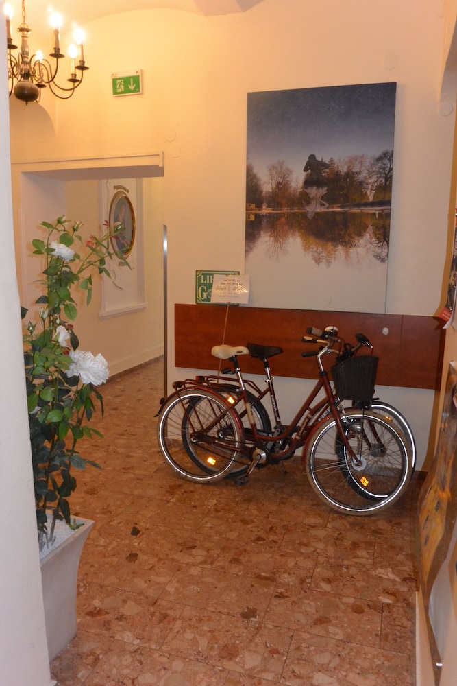 Adlerhof 10/66