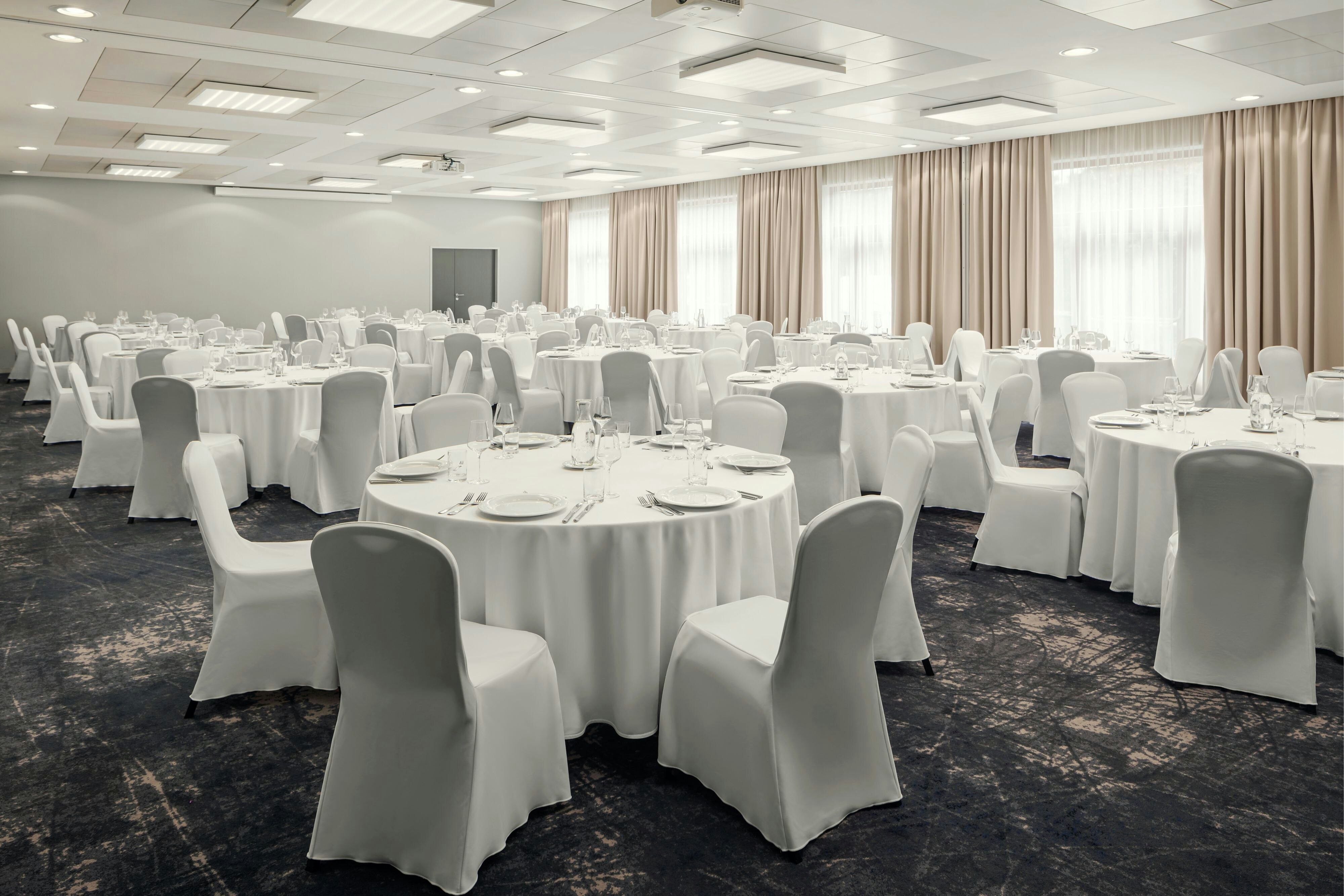 Courtyard By Marriott Pilsen 50/55