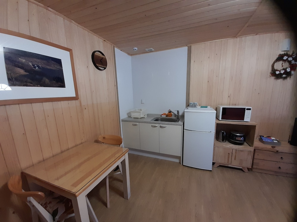Izmir Pension 6/40