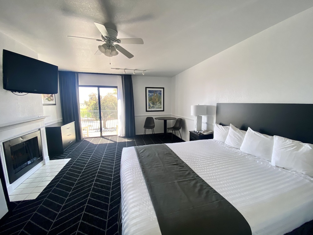 Masterpiece Hotel 20/65