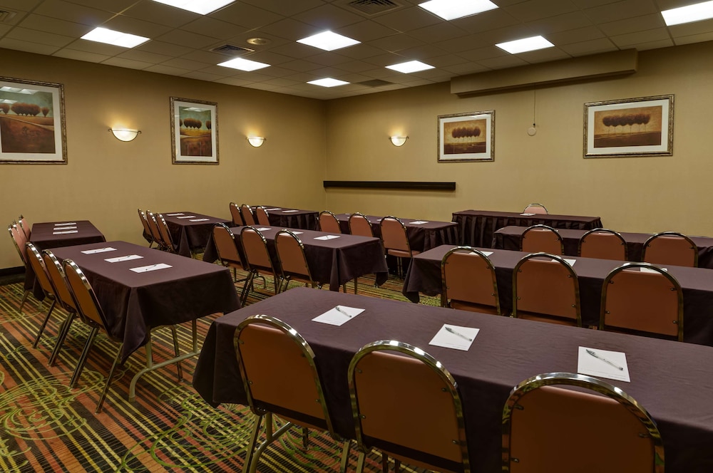 Hampton Inn Chambersburg 26/34