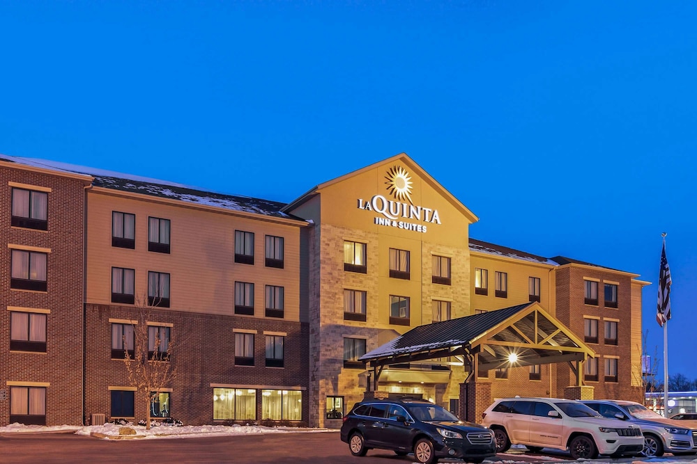 La Quinta Inn Suites By Wyndham Sioux Falls 7/55